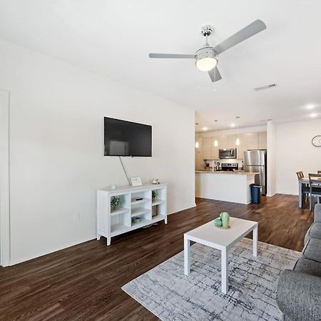 Lavish 2Br Apartment In Tampa Exteriör bild