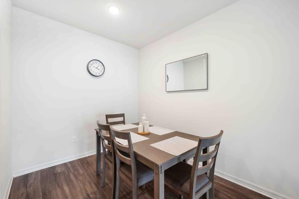 Lavish 2Br Apartment In Tampa Exteriör bild